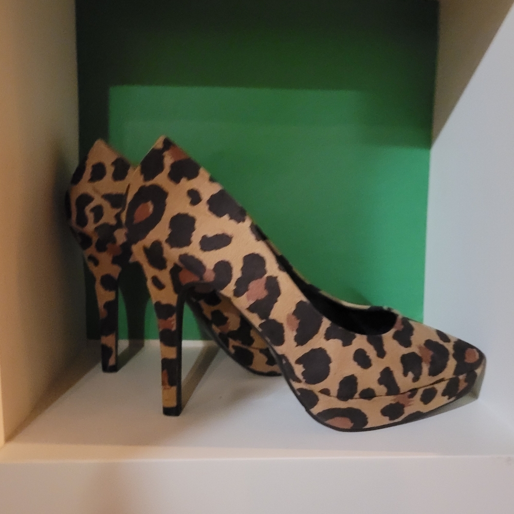 NWOT Divided Leopard Print Heels